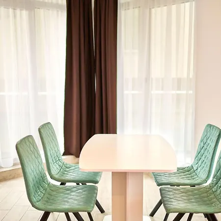 Fancy In N Pool 公寓