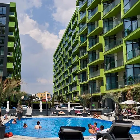 Apartment Fancy In N Pool Mamaia